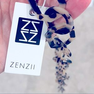 *NWT* Zenzii - Long Chain-Link Tortoiseshell Necklace